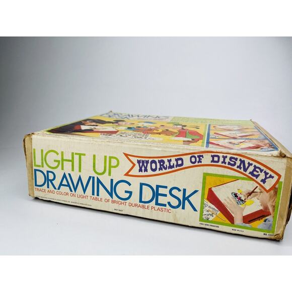 Vintage Disney Light Up Drawing Desk Box World Of Arts & Crafts - Picture 6 of 8
